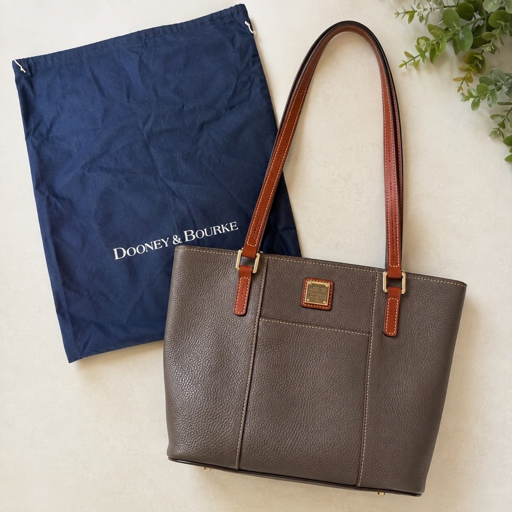 Dooney & Bourke Lexington Pebble Grain Leather Tote Bag Gray Tan Trim Top Zip